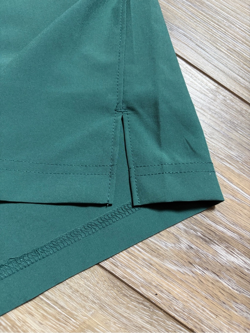Men's Green Athletic Drawstring Shorts - Picture 2 of 8